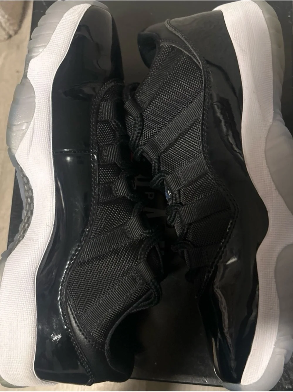 Jordan 11 retro low